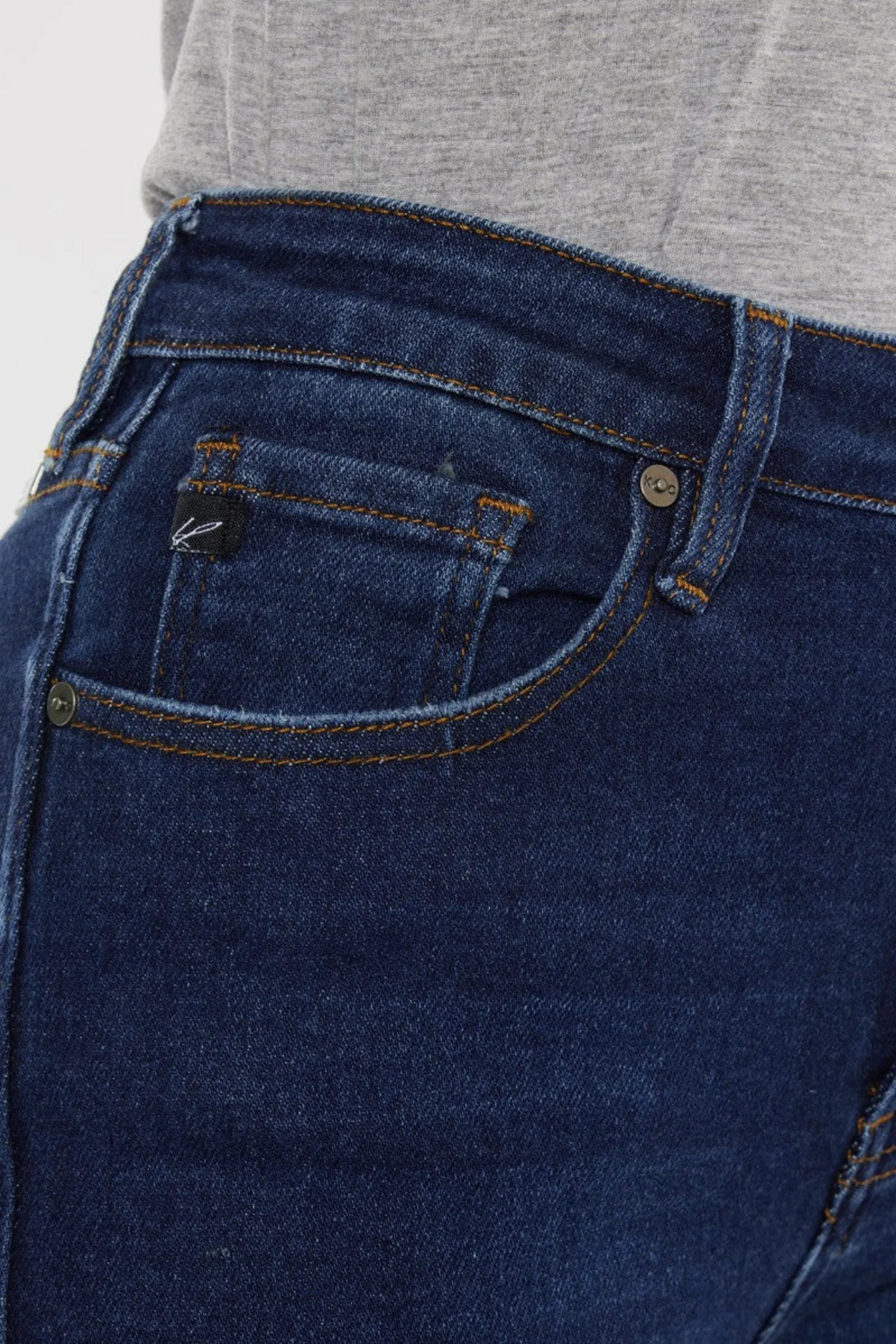 Frayed Hem Flare Jeans - Image 5