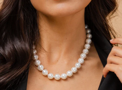 BB Viola Pearl Necklace - Image 2