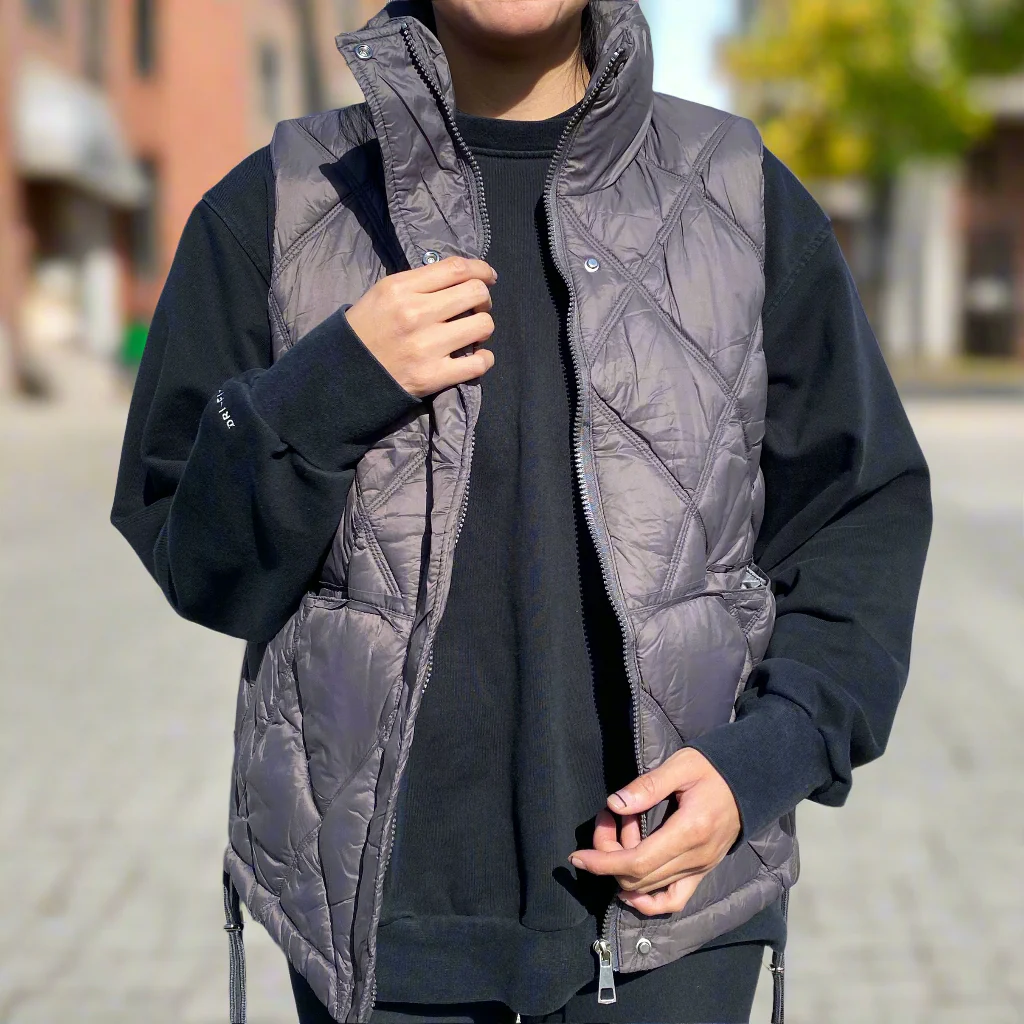 Zip-Up Puffer Vest - Image 2